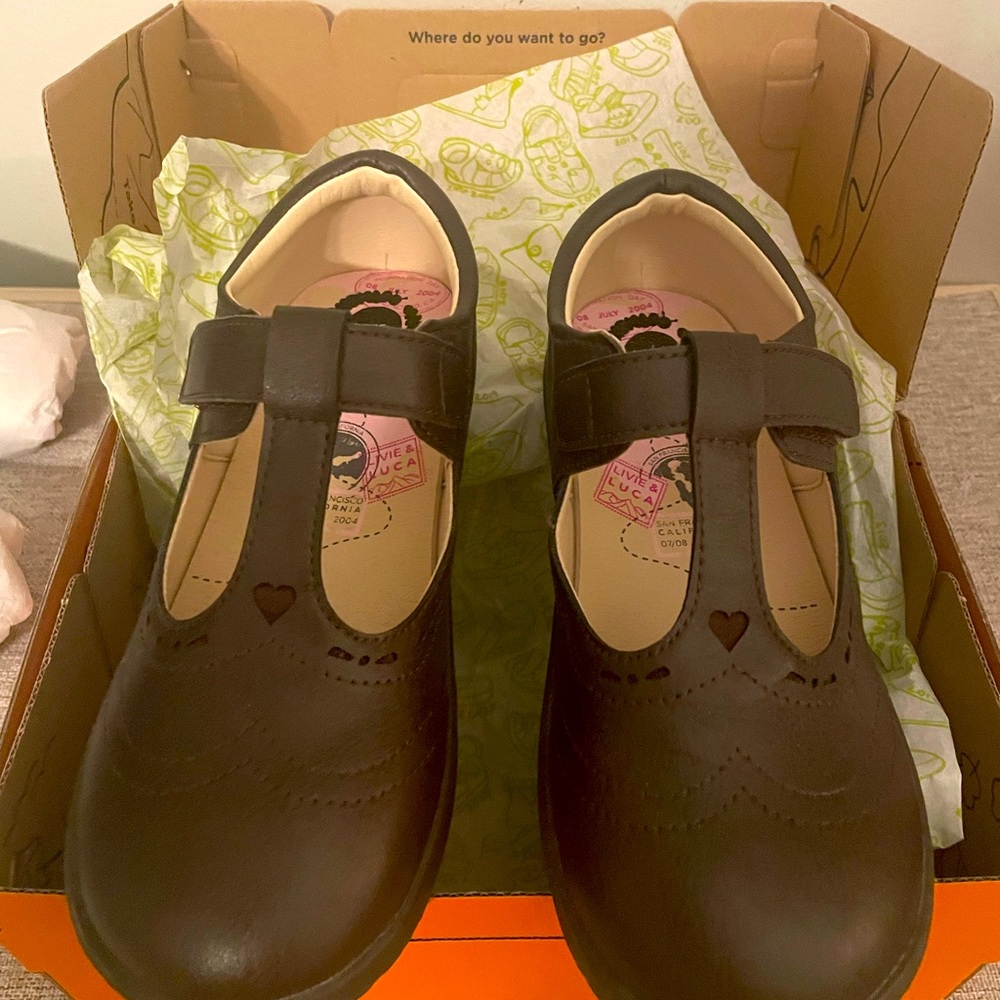Livie & Luca AMICA TStrap Mary Jane girl shoes size 2. New in box. Authentic.